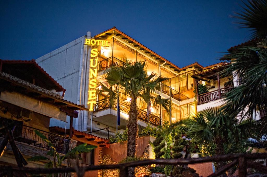 Sunset Hotel Ouranoupoli Bagian luar foto